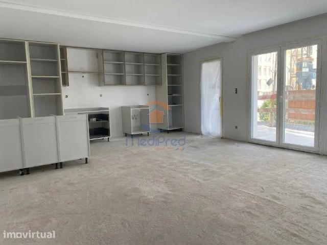Apartamento venda em Ramada e Caneças, Odivelas