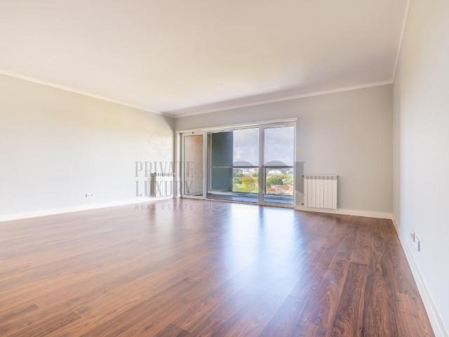 Apartamento venda em Capuchos, Caparica