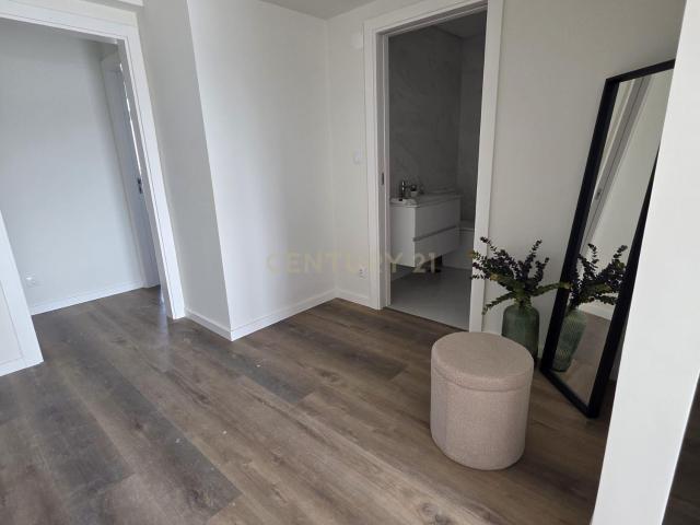 Apartamento venda em Bairro de Santa Cruz de Benfica, Lisboa