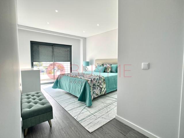Apartamento venda em Quelfes, Olhão