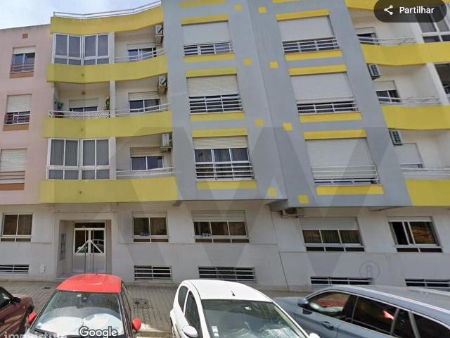 Apartamento venda em Corroios, Alto do Moinho