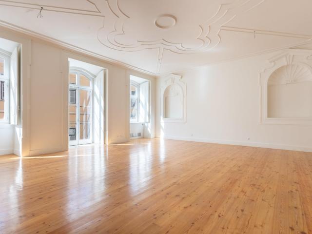 Apartamento venda em Estrela, Lisboa