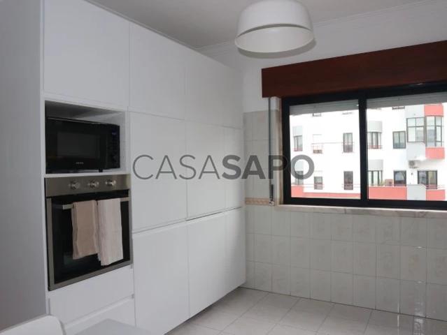 Apartamento alugar em Ramalha, Almada