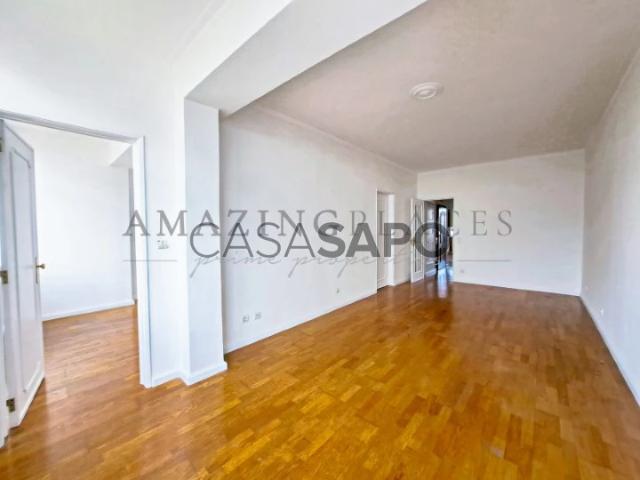Apartamento alugar em Cacilhas, Almada