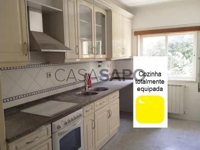 Apartamento alugar em Almada, Setúbal