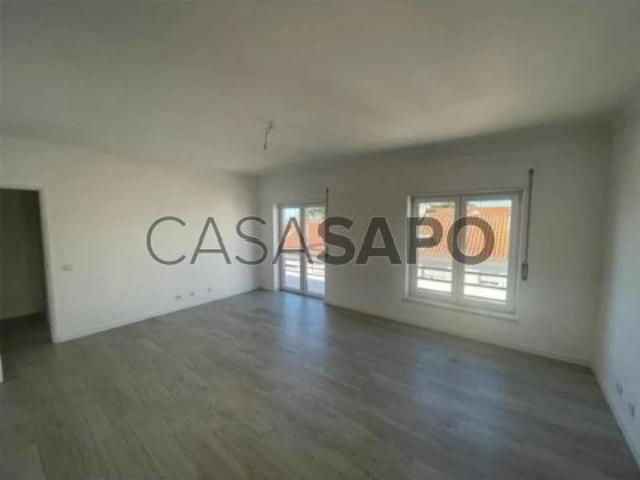 Apartamento alugar em Almada, Setúbal