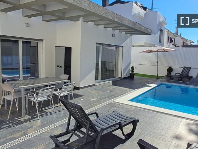 Apartamento alugar em Poço Novo, Almada
