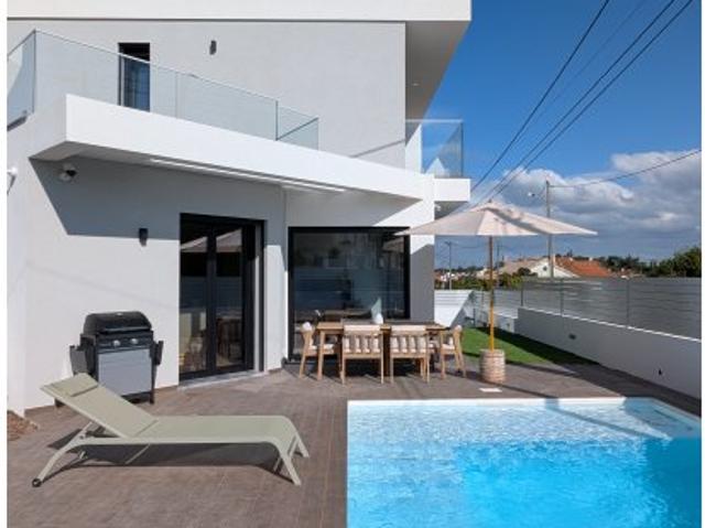 Apartamento alugar em Quinta da Saudade, Almada