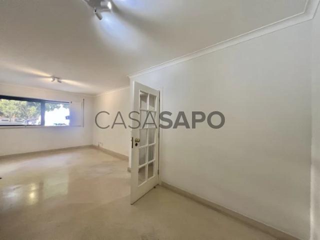Apartamento alugar em Bairro do Rosário, Cascais