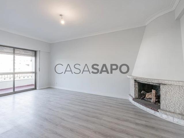 Apartamento alugar em Murtal, Cascais