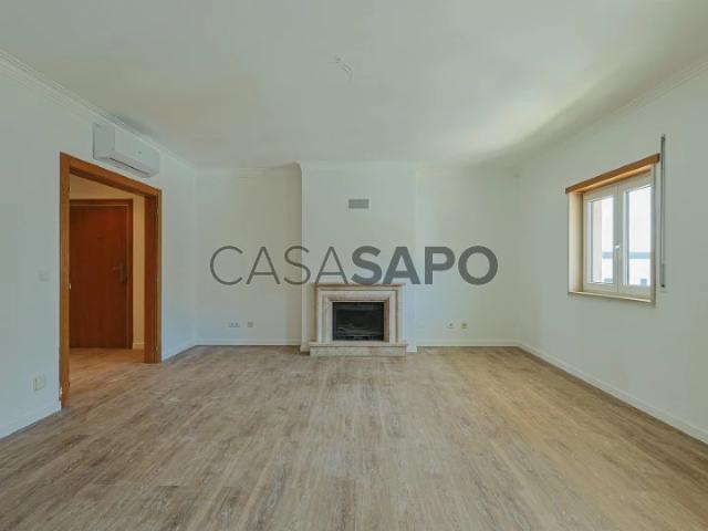 Apartamento alugar em Santo António do Estoril, Cascais