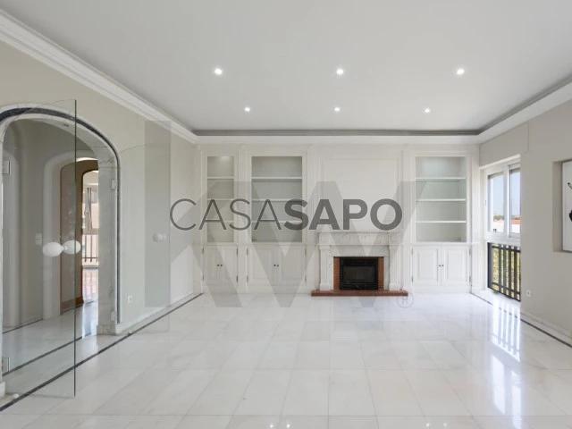 Apartamento alugar em Bairro do Rosário, Cascais