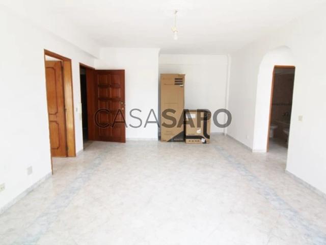 Apartamento alugar em Alto do Calhau, Faro