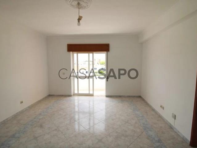 Apartamento alugar em Alto do Calhau, Faro