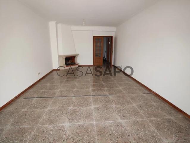 Apartamento alugar em Cruz d'Areia, Leiria