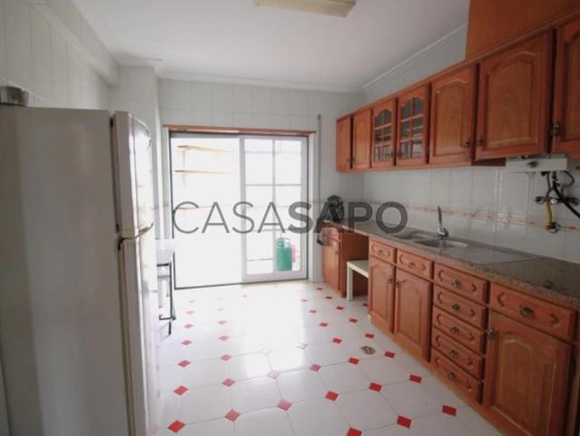 Apartamento alugar em Cruz d'Areia, Leiria