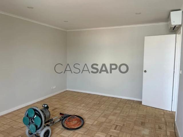 Apartamento alugar em Avenidas Novas, Lisboa