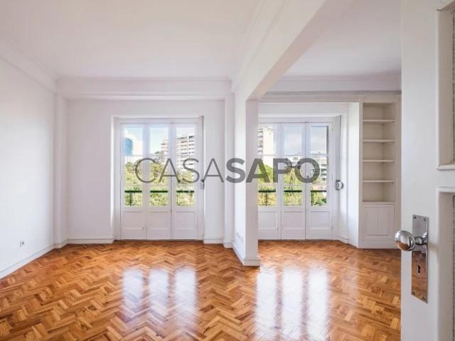 Apartamento alugar em Amoreiras, Lisboa