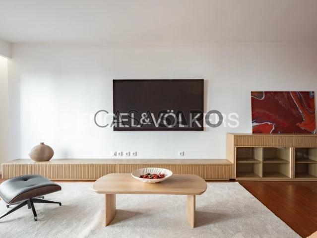 Apartamento alugar em São Sebastião da Pedreira, Lisboa