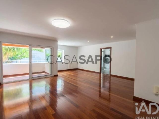 Apartamento alugar em Santa Clara, Lisboa