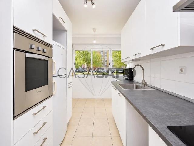 Apartamento alugar em Célula C, Lisboa
