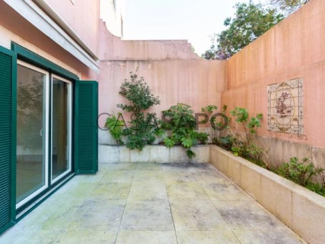 Apartamento alugar em Estrela, Lisboa