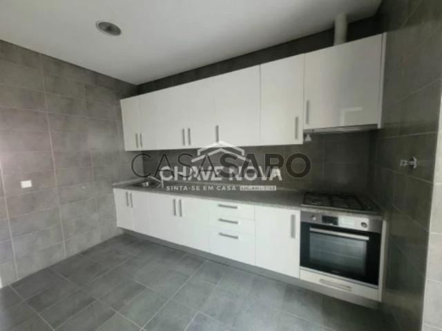Apartamento alugar em Poço do Bispo, Lisboa