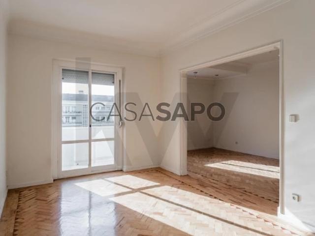 Apartamento alugar em Bairro de São Miguel, Lisboa