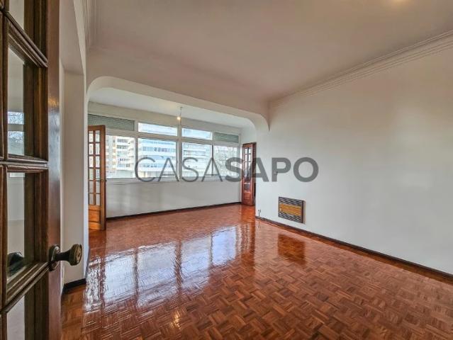 Apartamento alugar em São Francisco Xavier, Lisboa