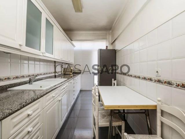 Apartamento alugar em Santiago Dos Velhos, Lisboa