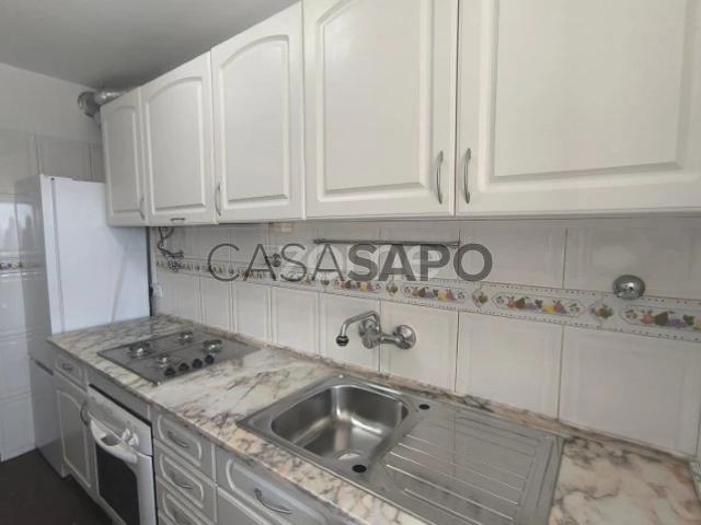 Apartamento alugar em Santiago Dos Velhos, Lisboa