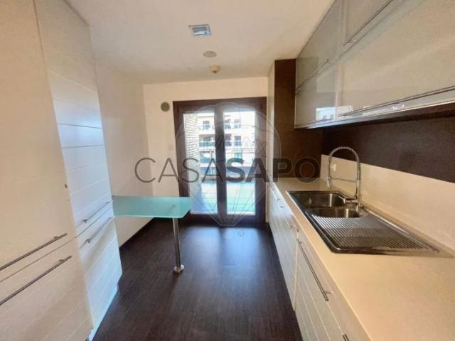 Apartamento alugar em Bairro das Amendoeiras, Lisboa