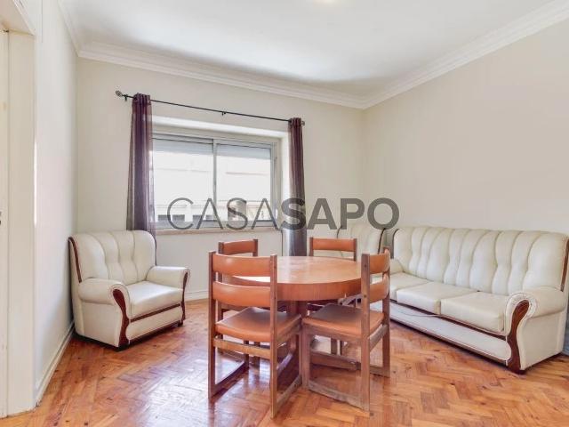 Apartamento alugar em Santiago Dos Velhos, Lisboa