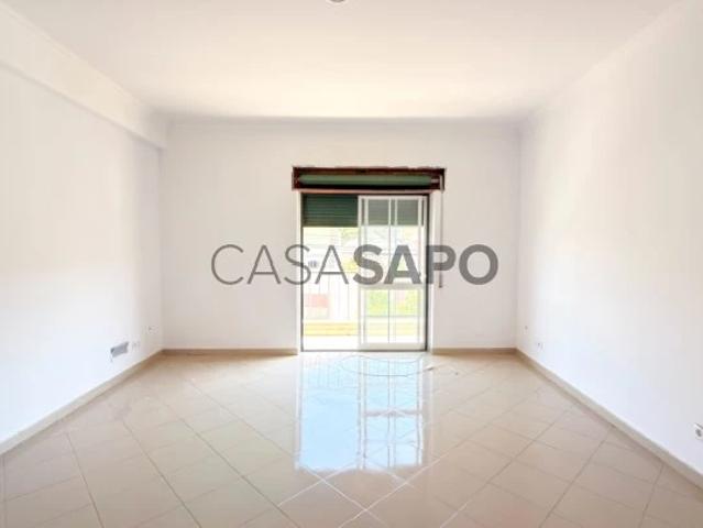 Apartamento alugar em Bairro do Grilo, Santiago Dos Velhos