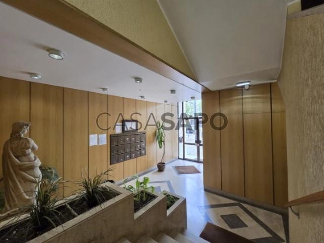 Apartamento alugar em Santiago Dos Velhos, Lisboa