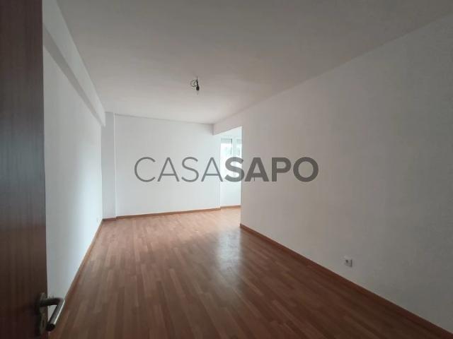 Apartamento alugar em Bairro da Codivel, Odivelas