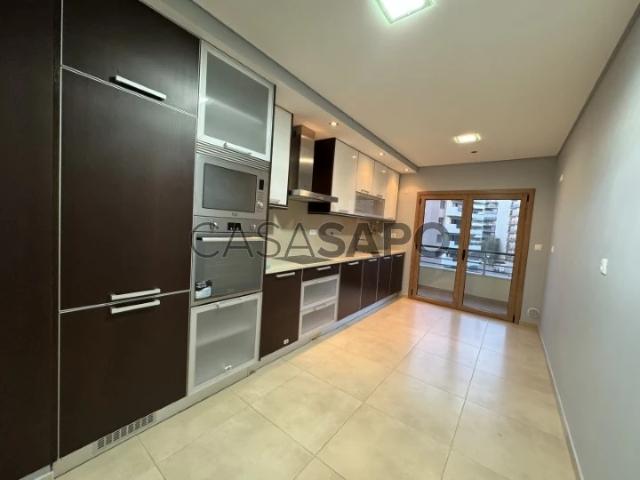 Apartamento alugar em Colinas do Cruzeiro, Odivelas