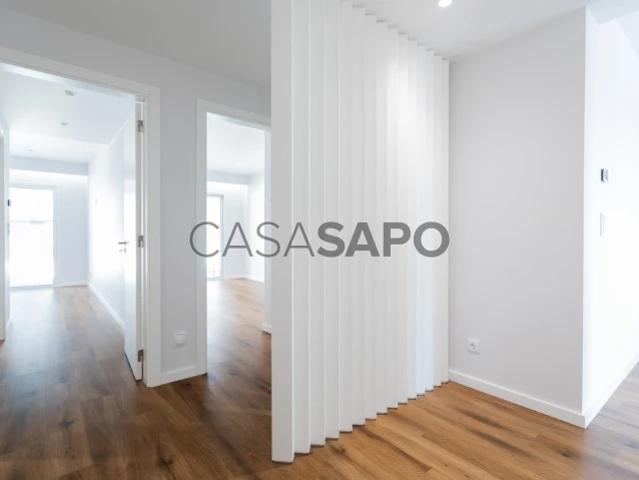 Apartamento alugar em Bairro 18 de Maio, Oeiras