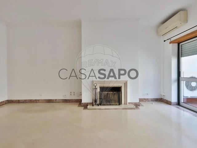 Apartamento alugar em Nova Carnaxide, Oeiras