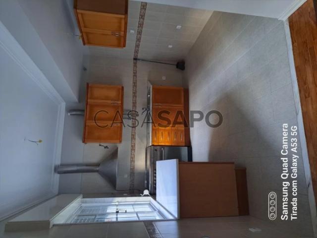 Apartamento alugar em Bairro Clemente Vicente, Oeiras