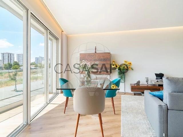 Apartamento alugar em Bairro 18 de Maio, Oeiras