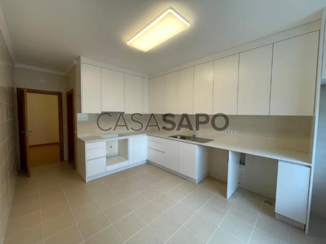 Apartamento alugar em Rio Maior