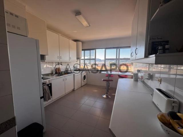 Apartamento alugar em Azeda, Setúbal