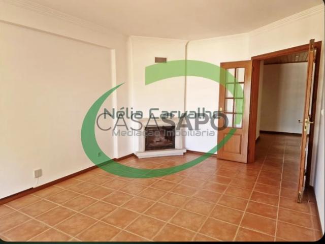 Apartamento alugar em Azeitão (São Lourenço e São Simão), Setúbal