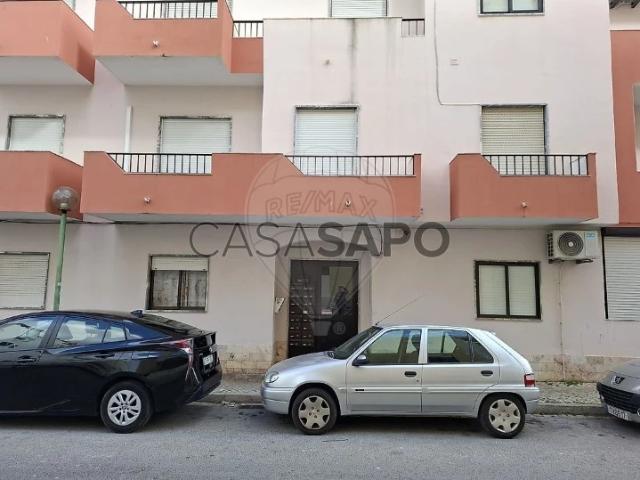 Apartamento alugar em Armação De Pêra, Faro