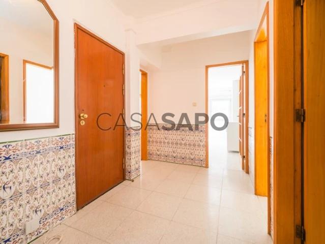 Apartamento alugar em Monte Abraão, Massamá e Monte Abraão