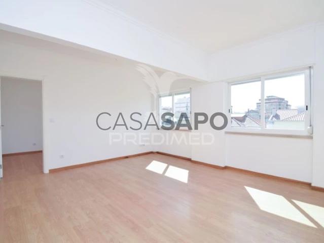 Apartamento alugar em Vale de Carenque, Sintra