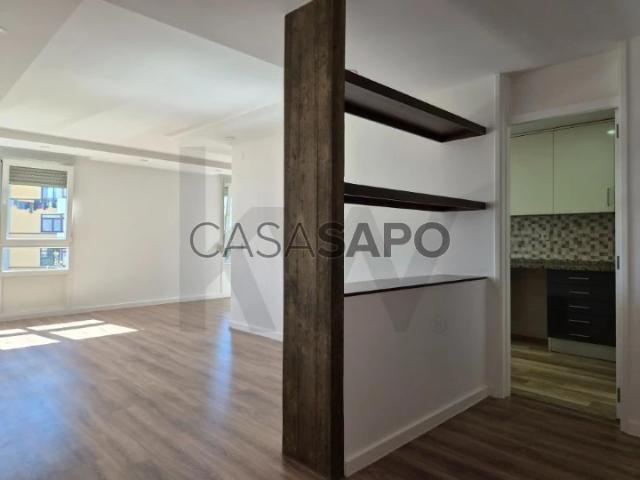 Apartamento alugar em Monte Abraão, Massamá e Monte Abraão