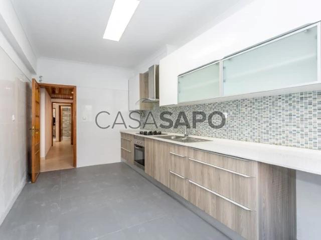 Apartamento alugar em Barcarena, Cacém e São Marcos