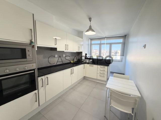 Apartamento alugar em Encosta do Sol, Amadora